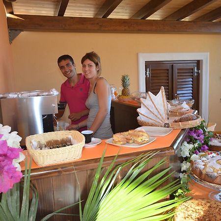 קסטלוצו Baia Santa Margherita B&B מראה חיצוני תמונה