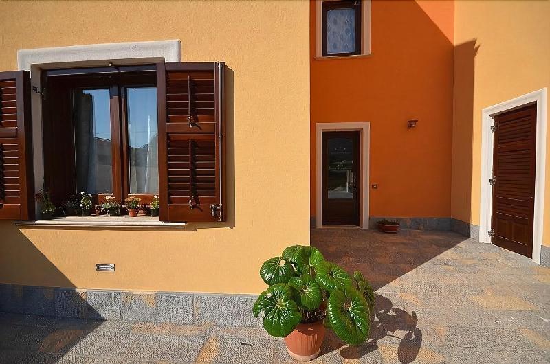 קסטלוצו Baia Santa Margherita B&B מראה חיצוני תמונה