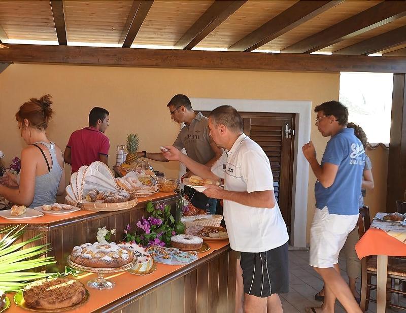קסטלוצו Baia Santa Margherita B&B מראה חיצוני תמונה