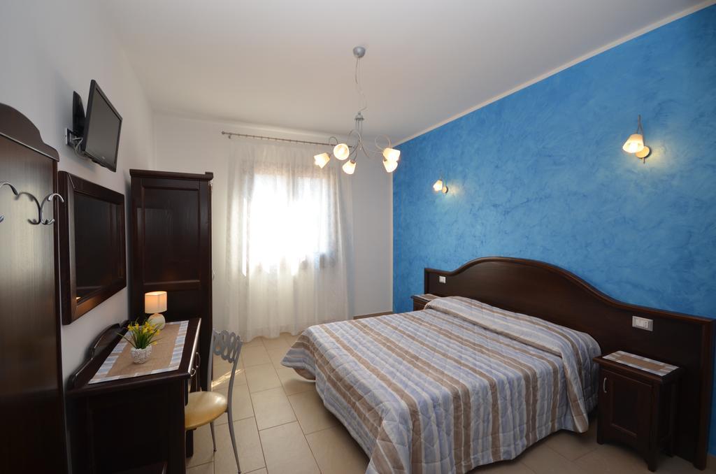 קסטלוצו Baia Santa Margherita B&B חדר תמונה