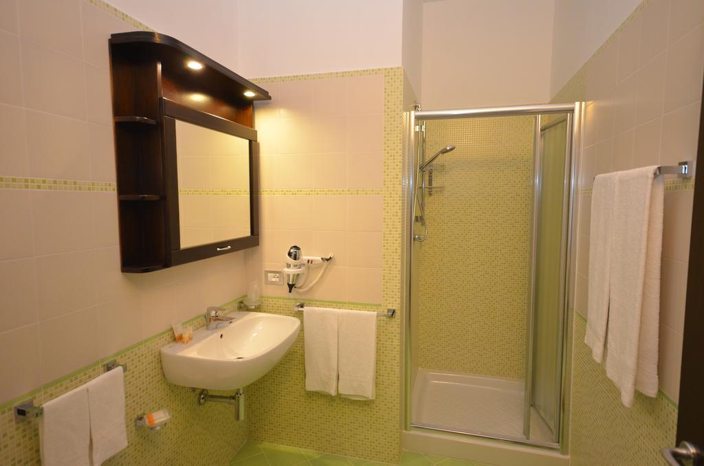 קסטלוצו Baia Santa Margherita B&B חדר תמונה